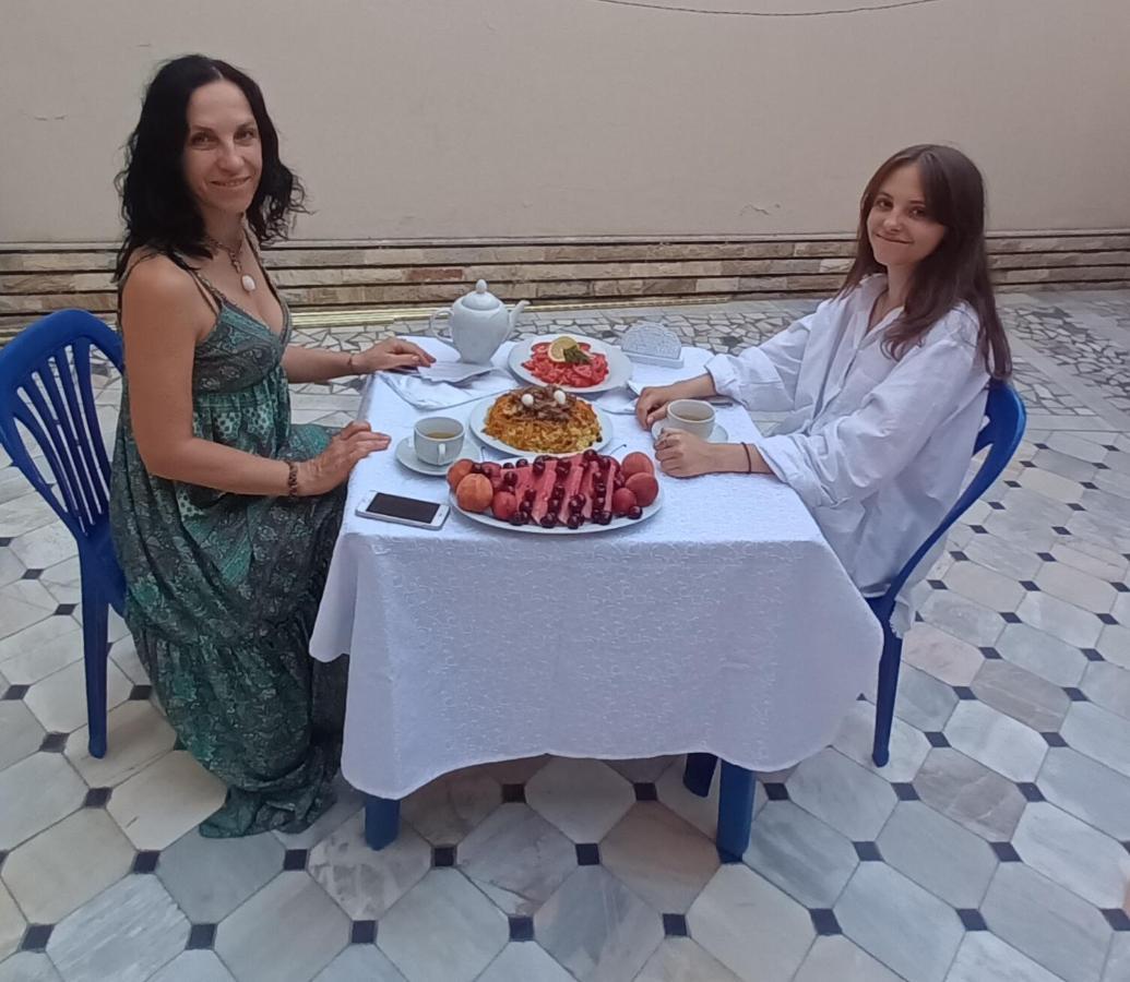 Uzbegim Family Guest House Buxoro Luaran gambar